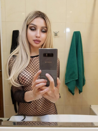 Проститутка Питера Надя Блондинка c 3 размером груди у метро Лесная Санкт-Петербург Фото-2